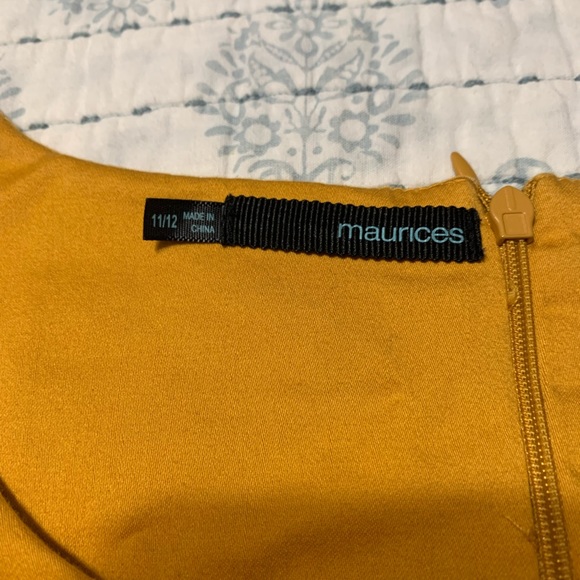 Maurices Dress w/pockets & belt - Picture 2 of 2